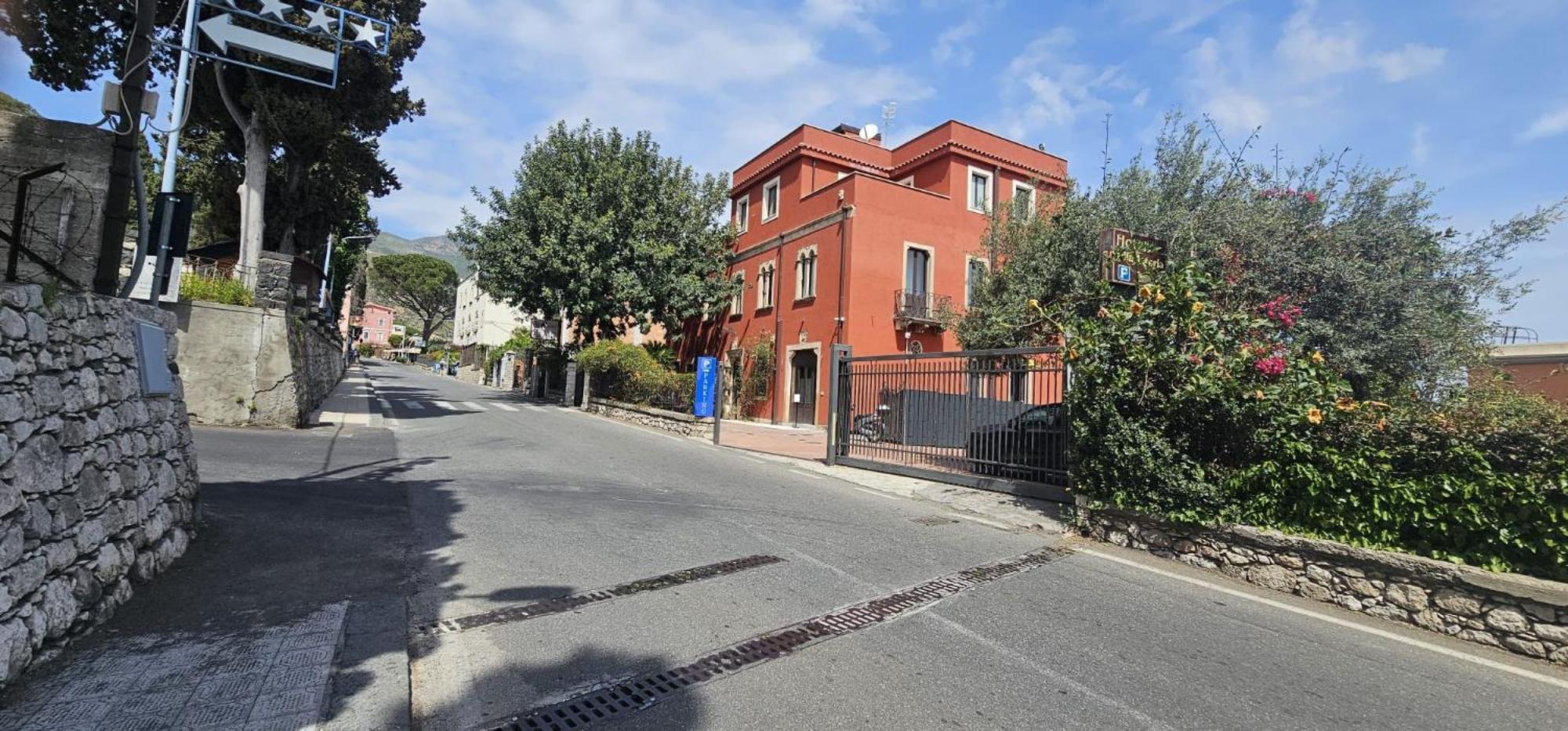 Villa Astoria Таормина Экстерьер фото