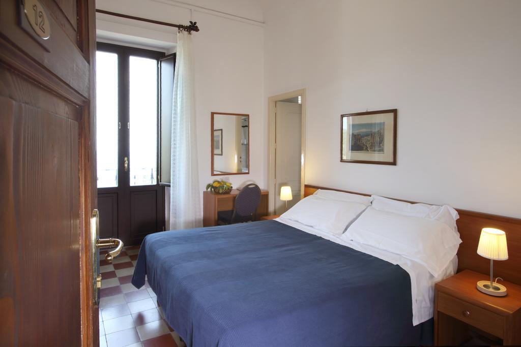 Villa Astoria Таормина Экстерьер фото